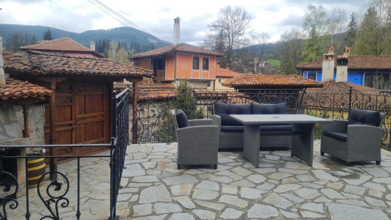 Guest House Zlatniyat Telets Koprivștița Exterior foto